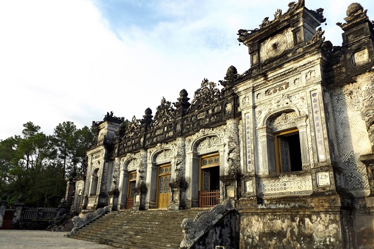 Tombe van Khai Dinh in Hué, Vietnam